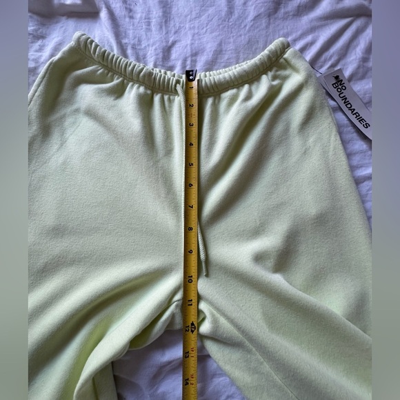 No boundaries women Lime Green Pants - Picture 3 of 8